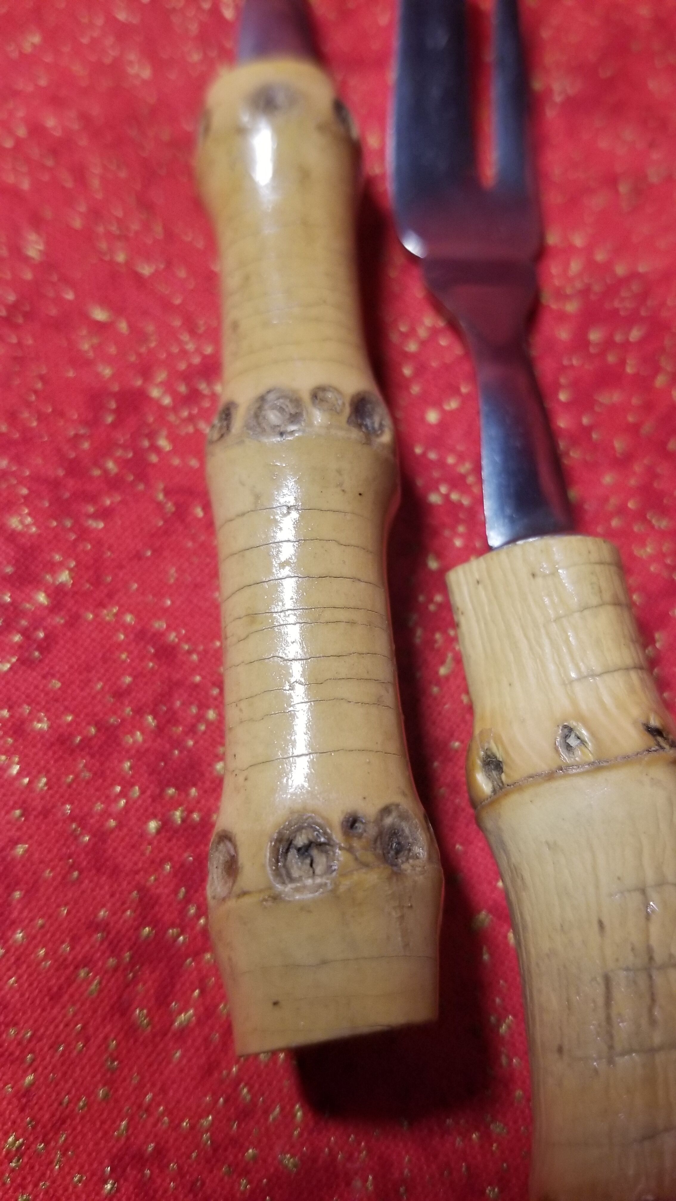 Cake cutlery service