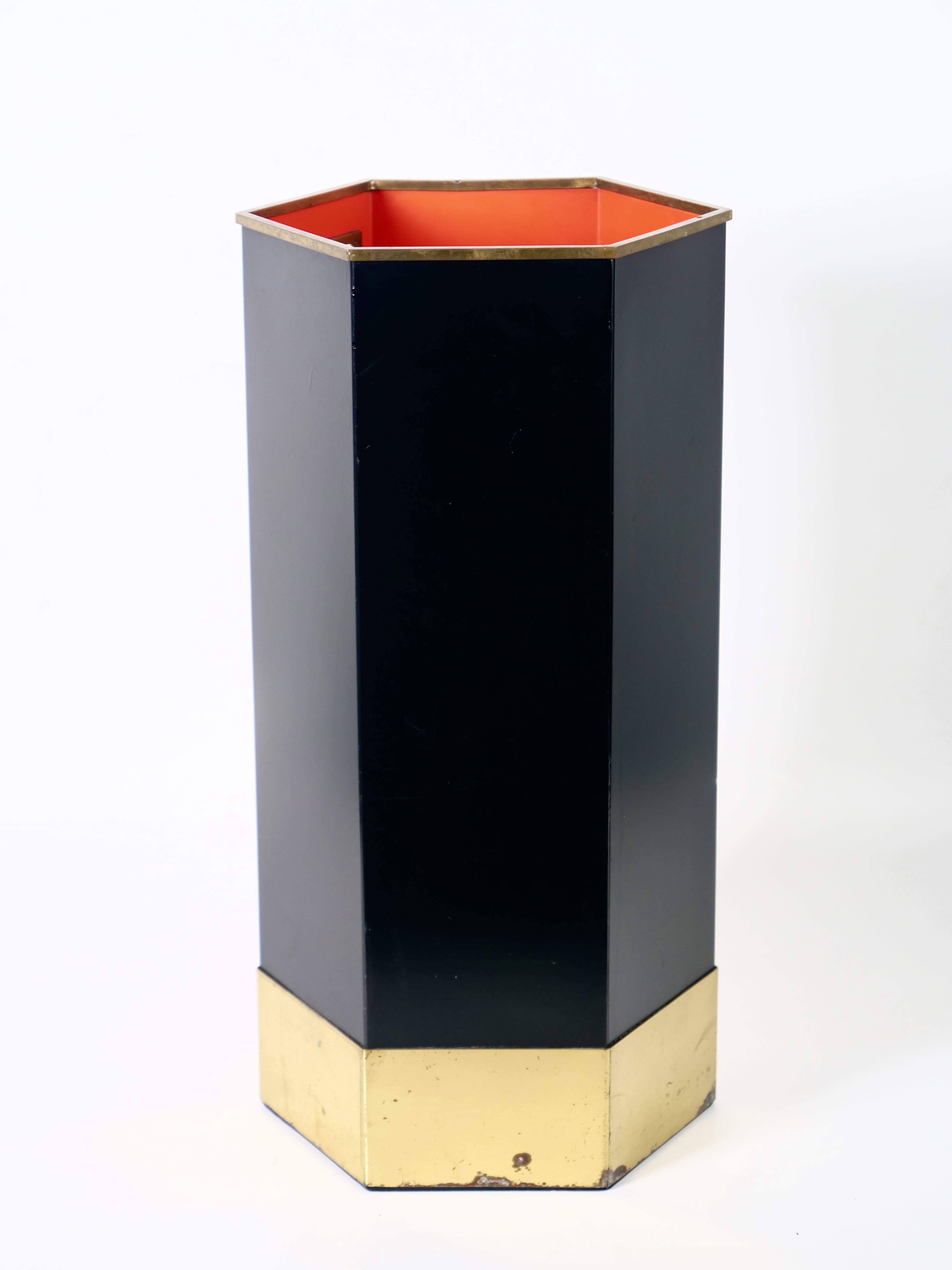 Geometric umbrella rack 60s Velca Legnano