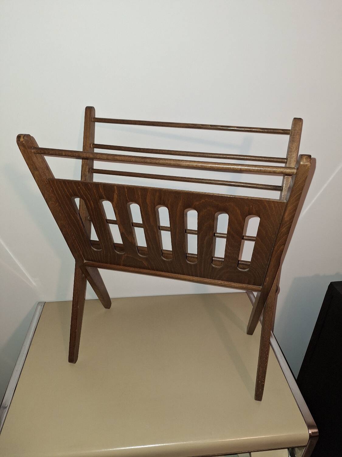 Scandinavian cees braakman magazine holder