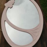 Oval mirror in pink cast iron layette