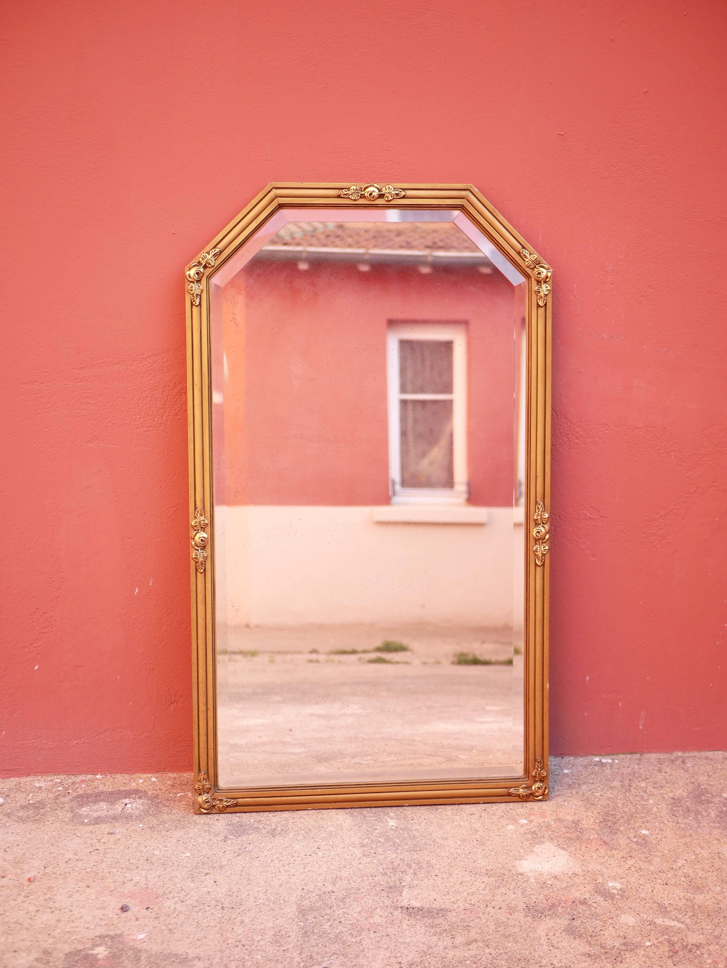 Beveled Art Deco mirror 129x75cm