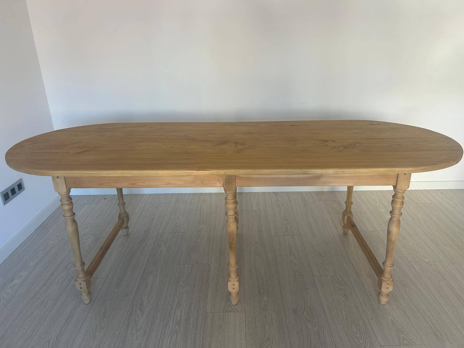 Custom Solid Pine Farmhouse Oval Dining Table (220 cm) – French Provincial