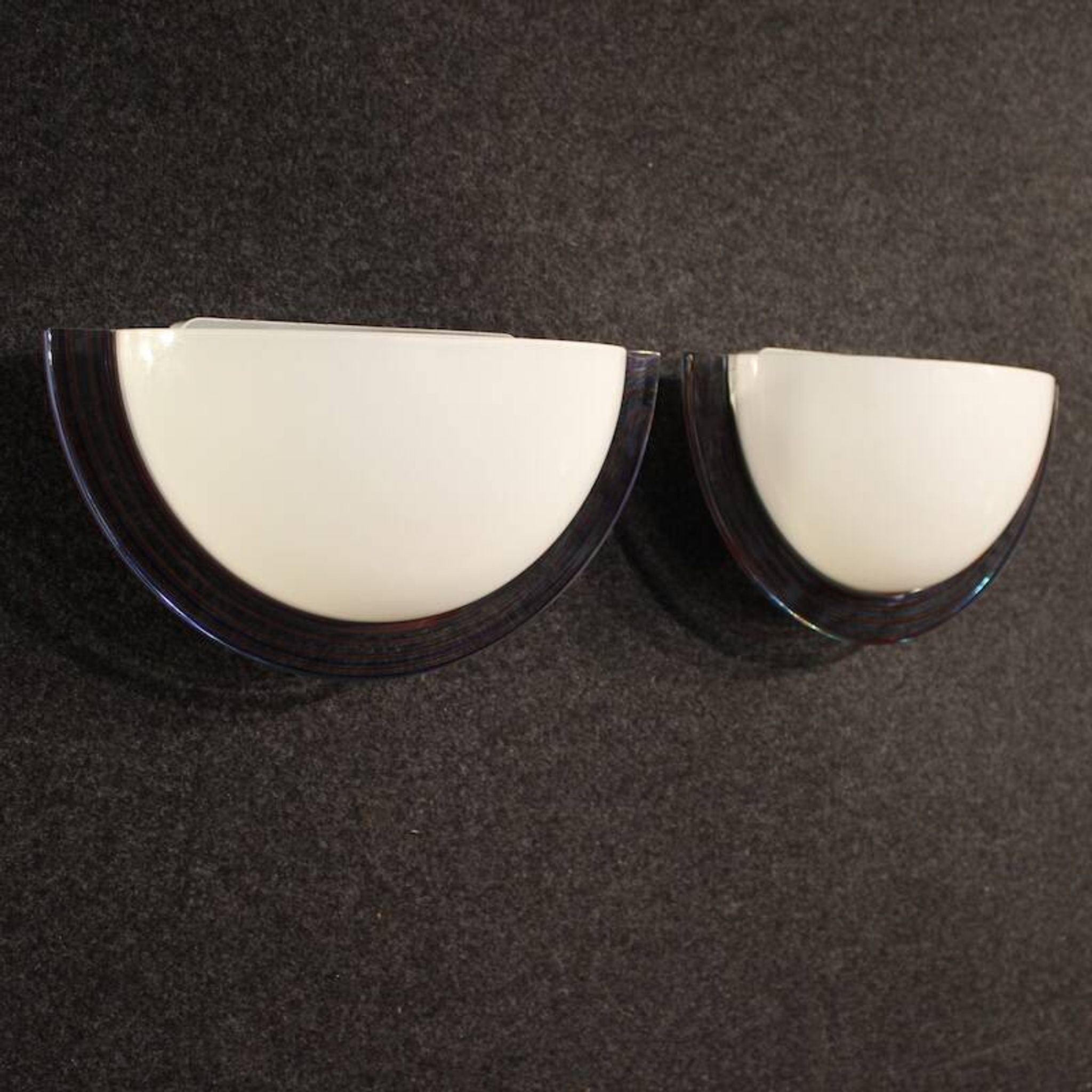 Paire de lampes murales des années 70