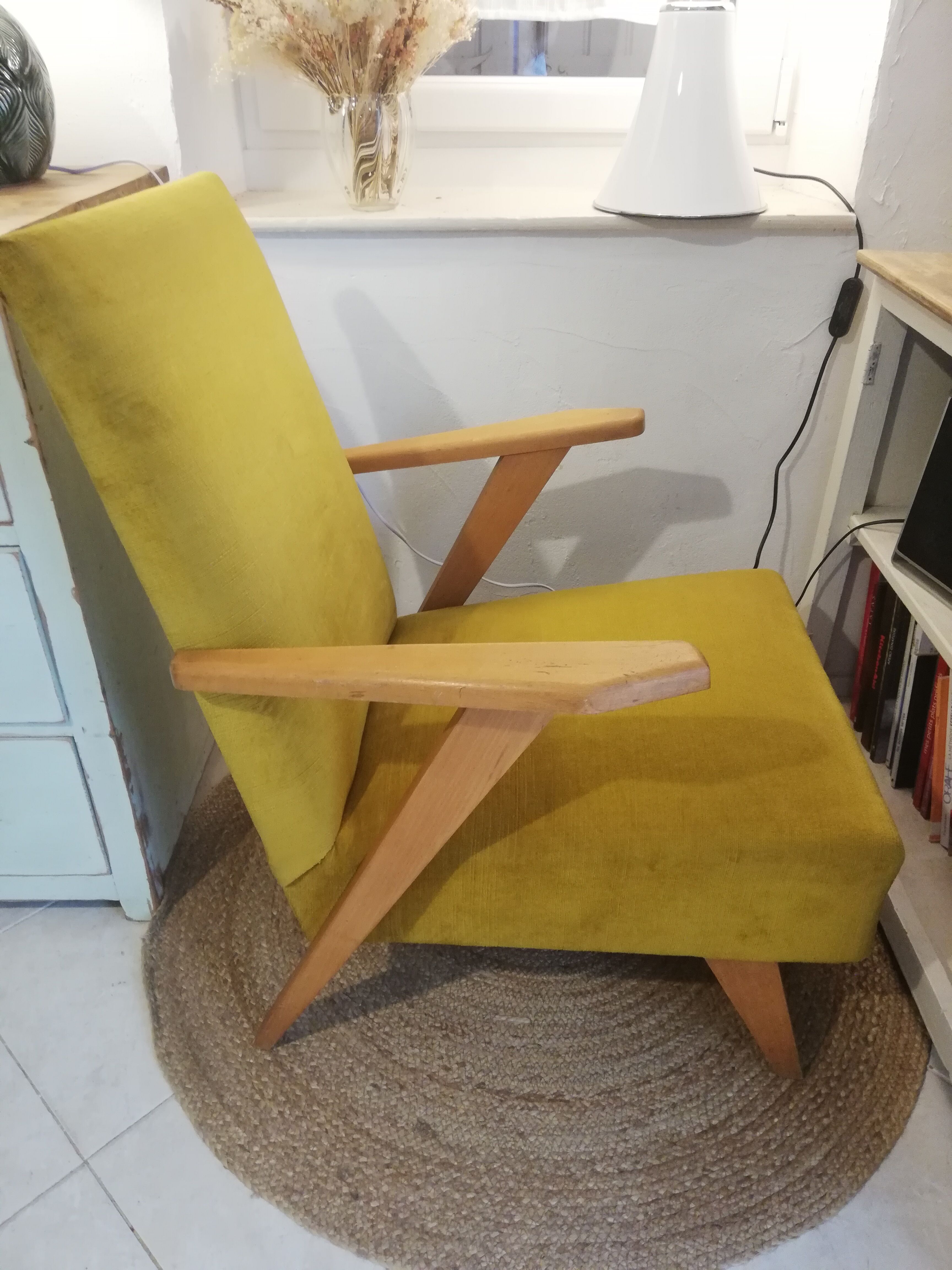 Armchair 50s velvet mustard