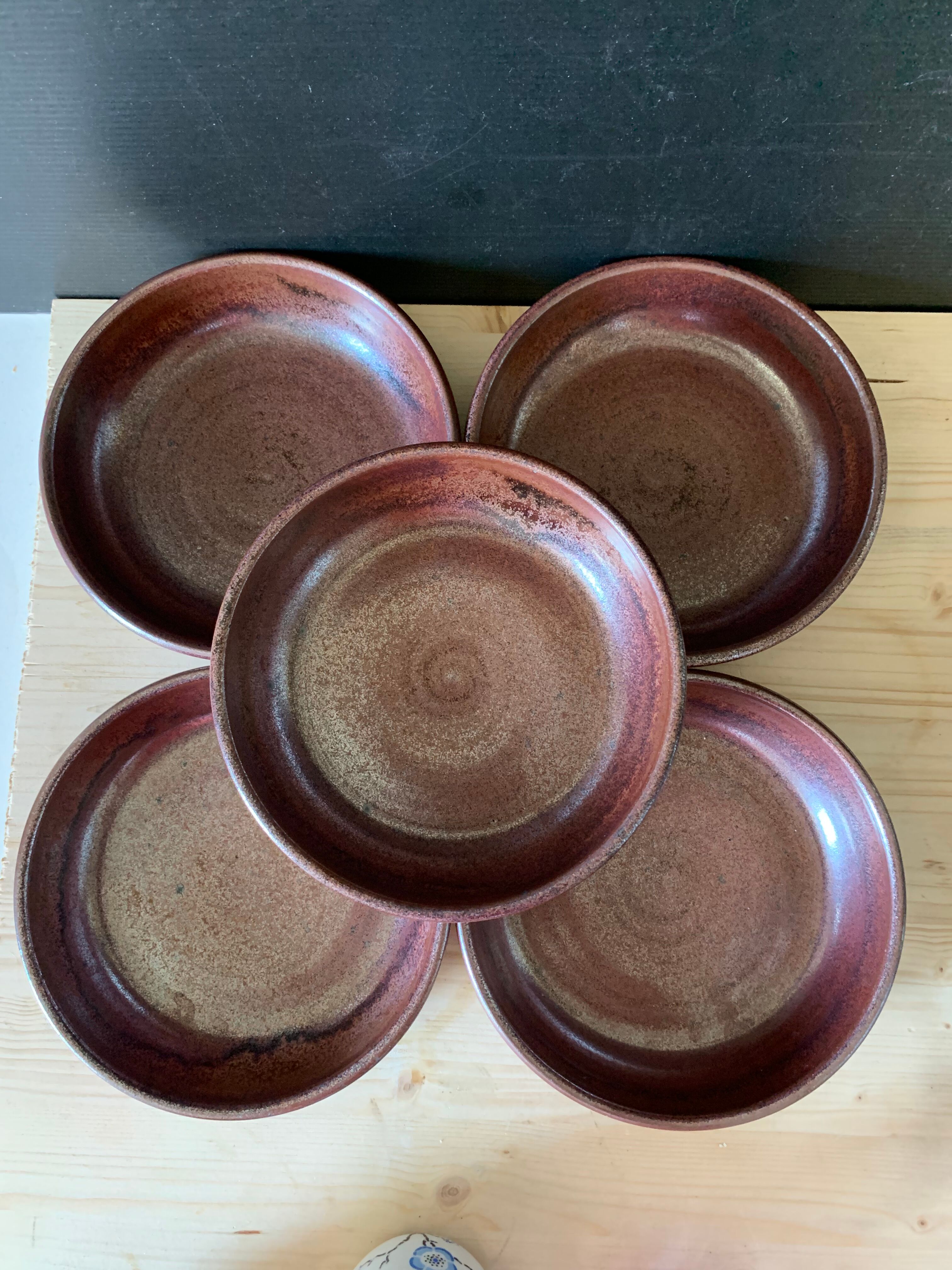 Stoneware plates