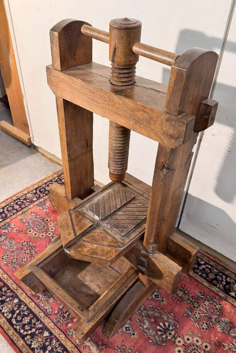 Popular art work: old press from the late 19th century