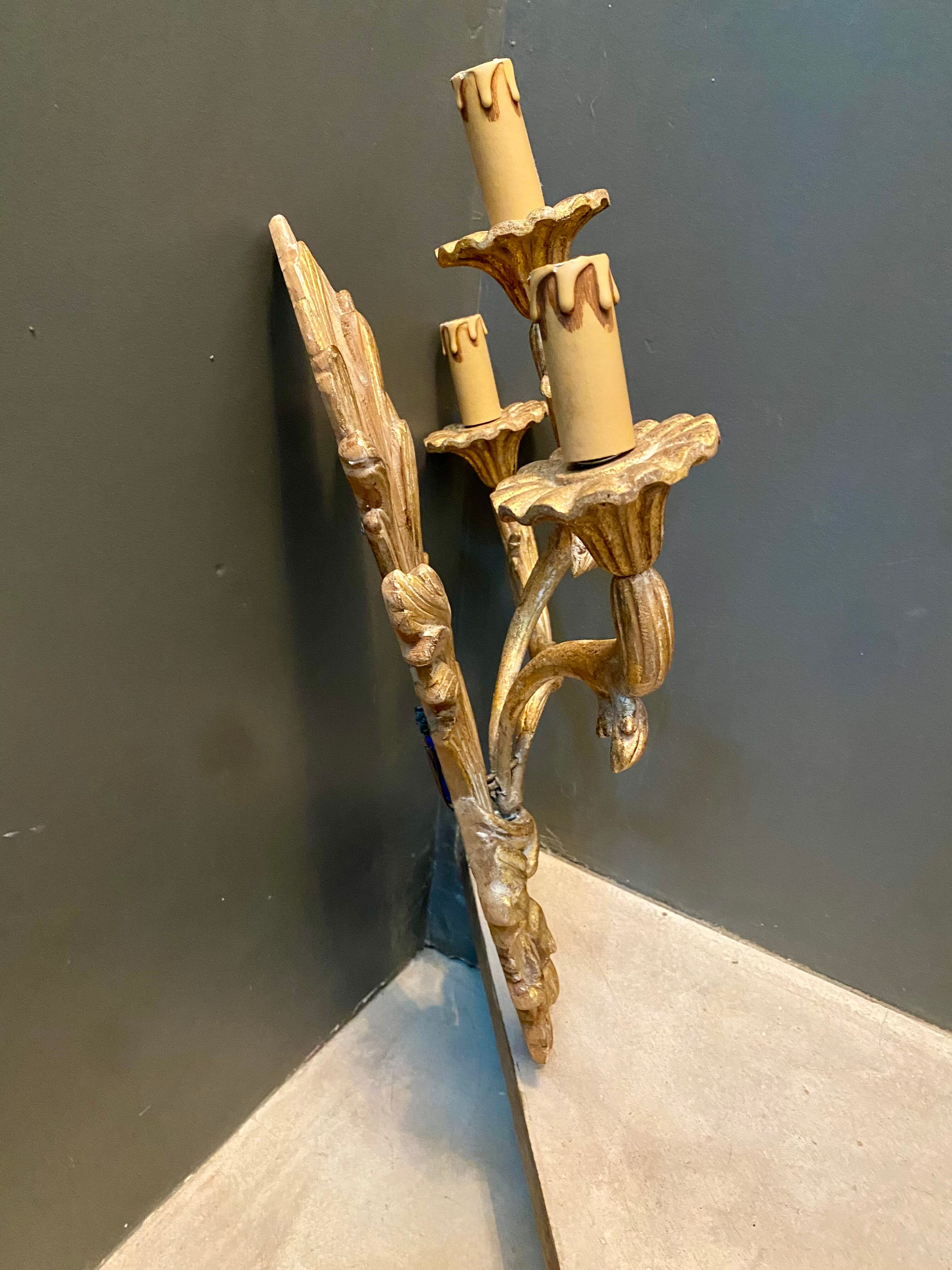 Golden wood wall light