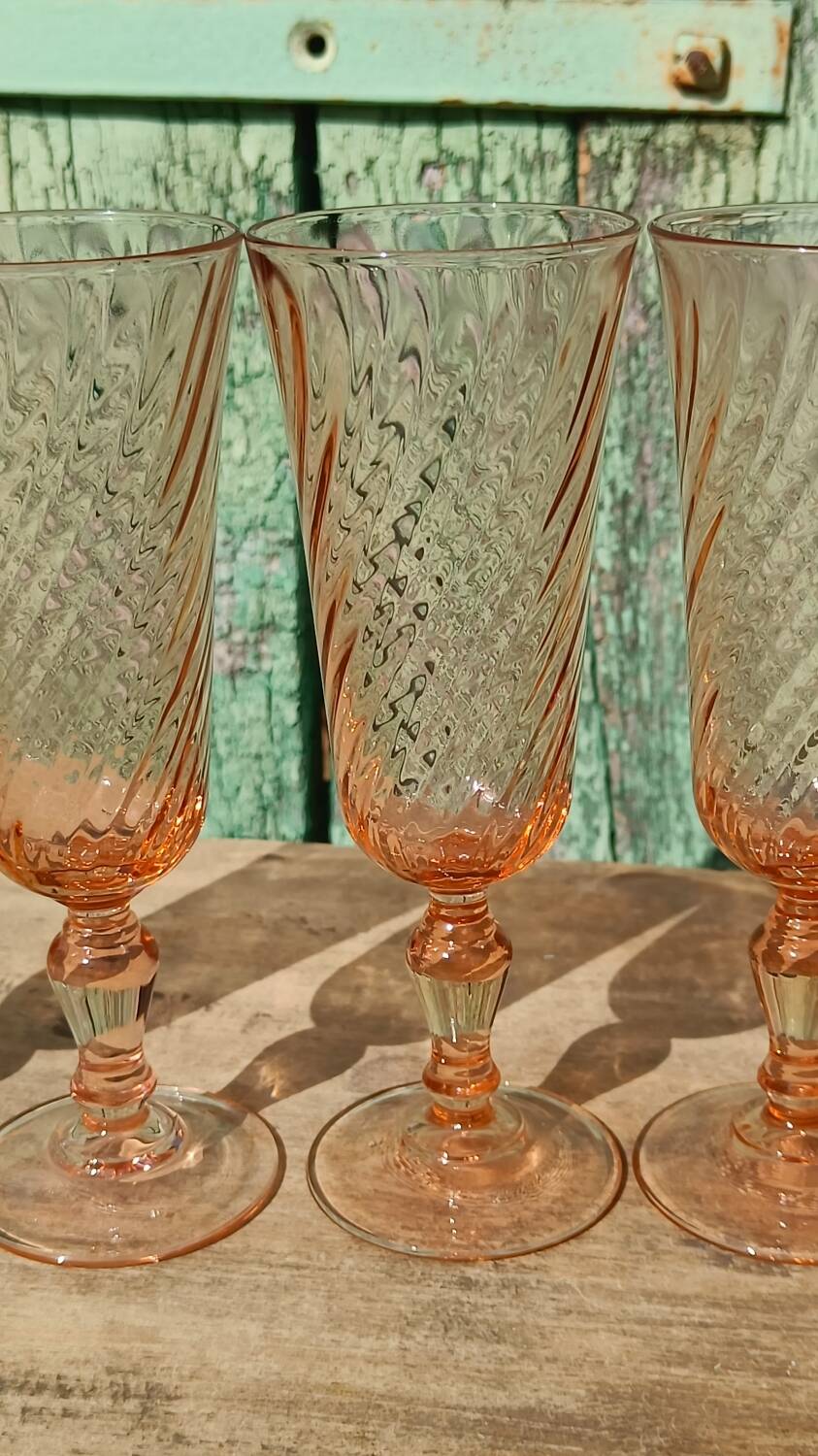 Rosaline champagne flute