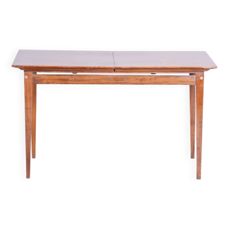 Table pliante originale du milieu du siècle en noyer, fabriquée par Mier Topolcany, Tchèque, années 1950