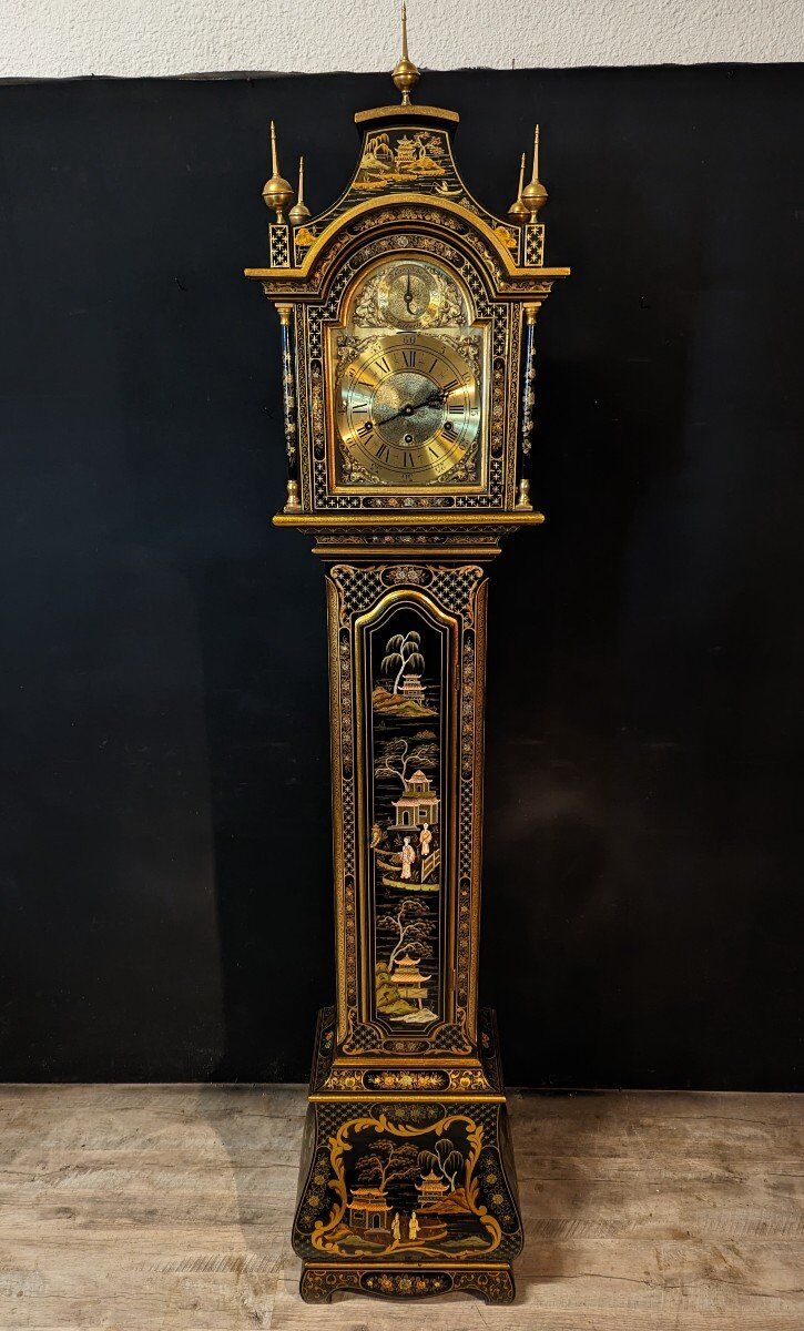 Comtoise clock of asian parquet