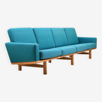 Hans J. wegner GE-236/4 Sofa Getama Denmark 1960s