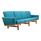 Hans J. wegner GE-236/4 Sofa Getama Denmark 1960s