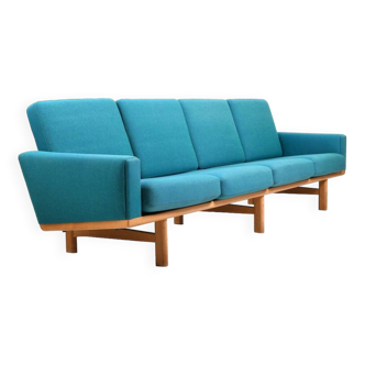 Hans J. wegner GE-236/4 Sofa Getama Denmark 1960s