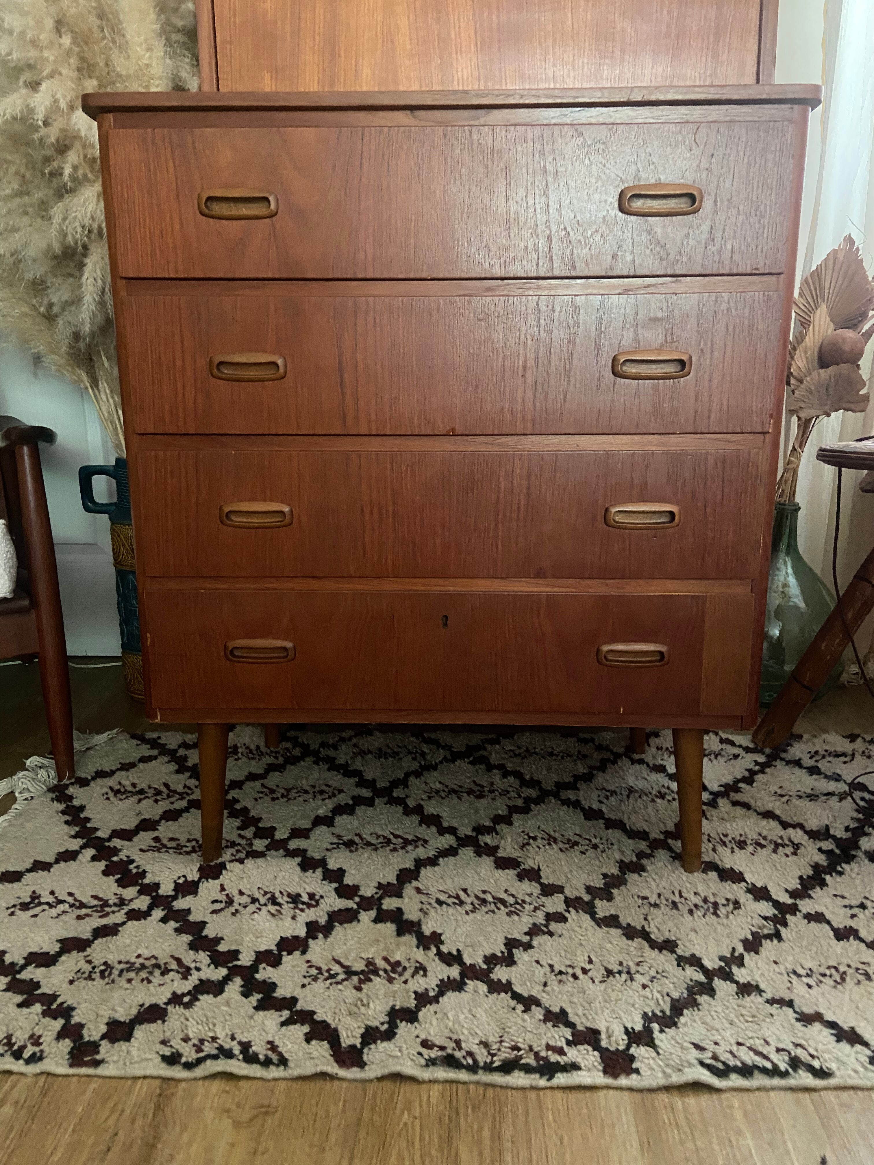Scandinavian chest of drawers in teak