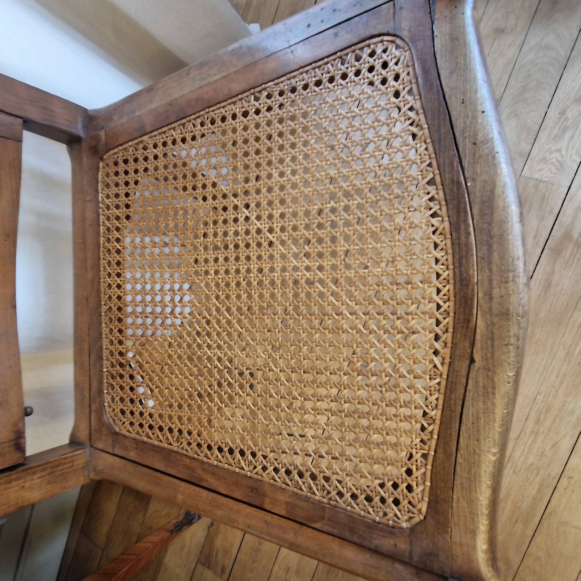 Ancien siège de coiffeur ou barbier