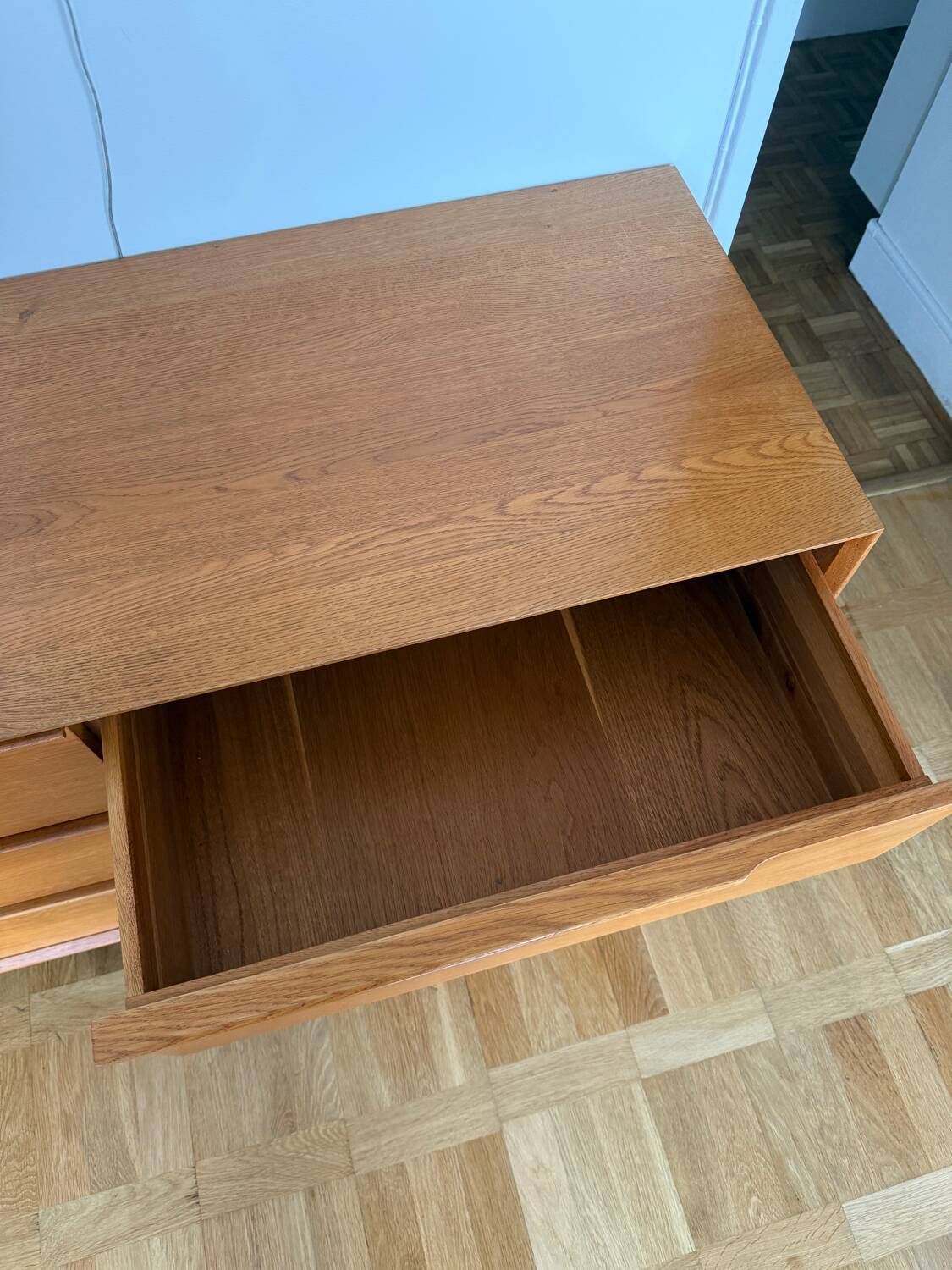 Commode vintage