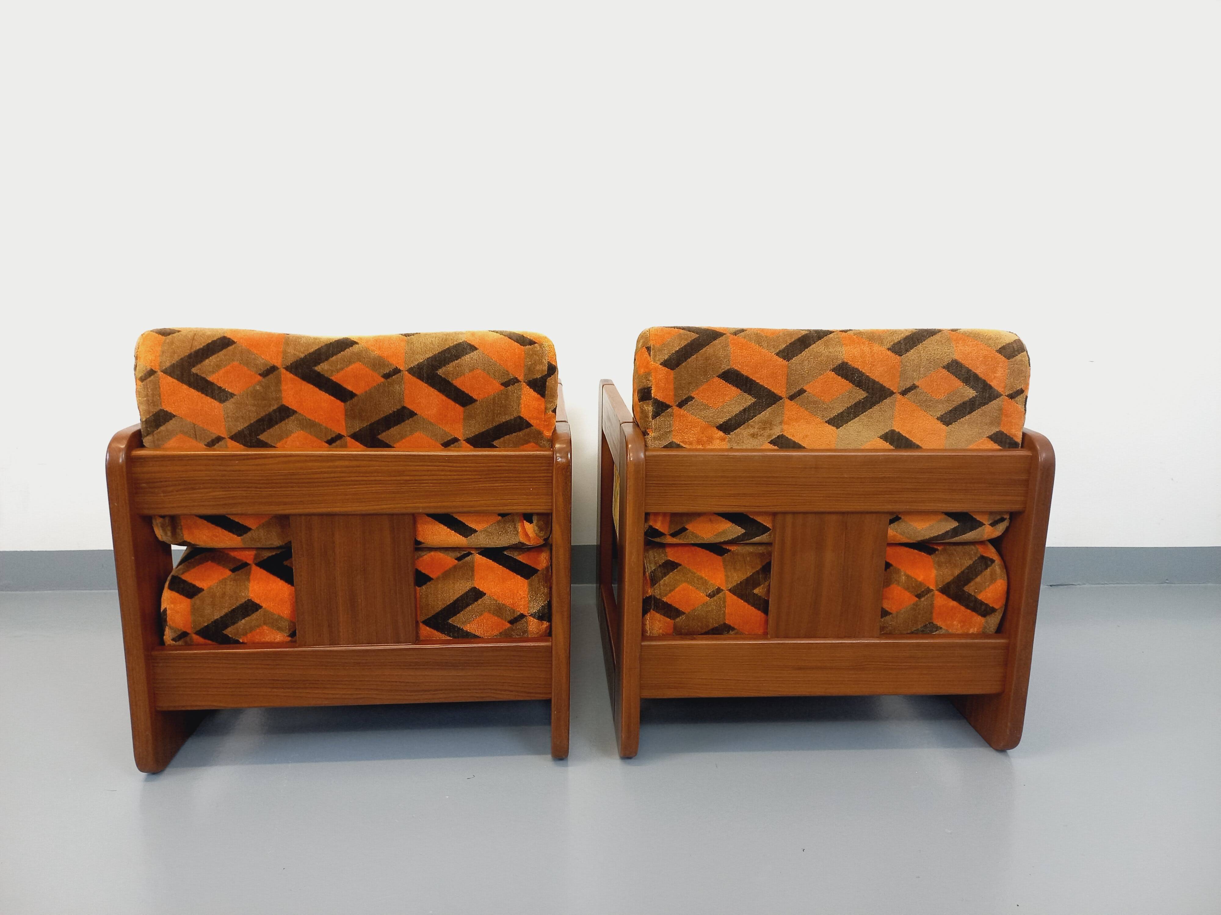 Pair of vintage walnut and velvet fabric sleigh armchairs from the 70s