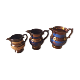 Set of 3 pitchers in jersey faience