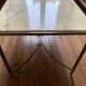 Table basse en marbre et laiton