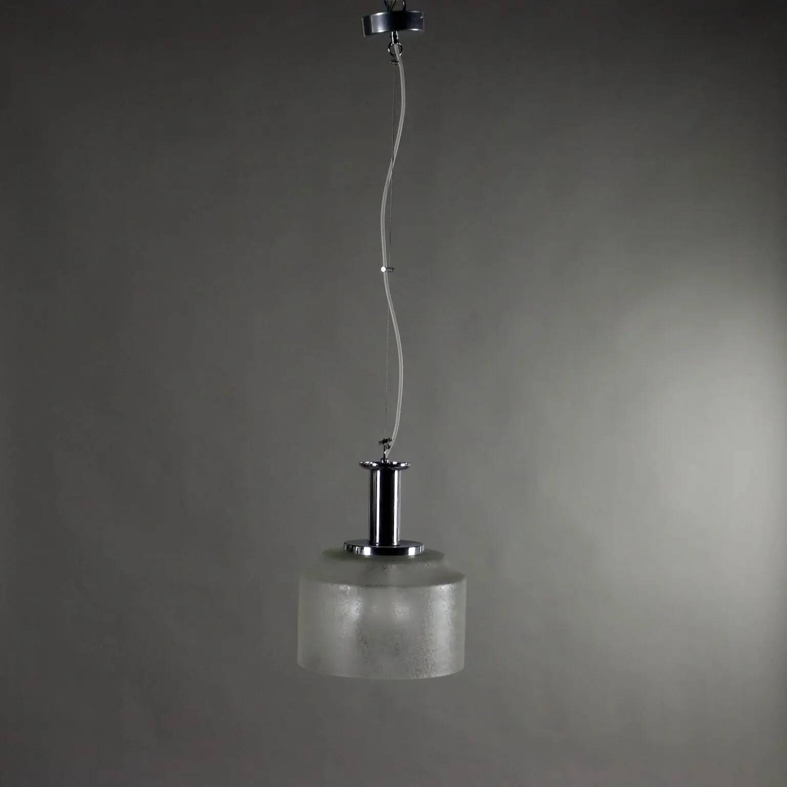 Suspension vintage en métal chromé et verre, Italie, années 1970