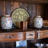 Curved cabinet