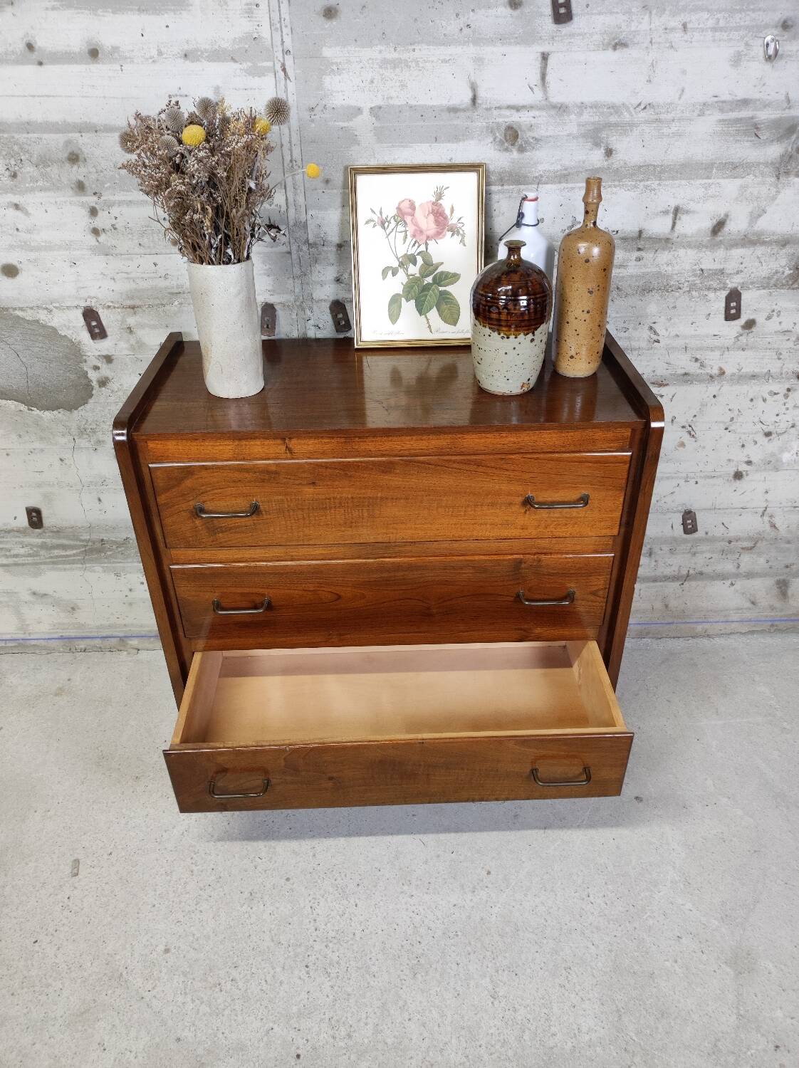 Commode vintage