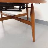 Large round vintage Scandinavian coffee table Smorrebrod by Arne Vodder, extendable into a dining table