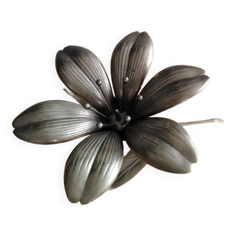 Brass flower ashtray