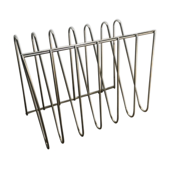 Model Z magazine rack