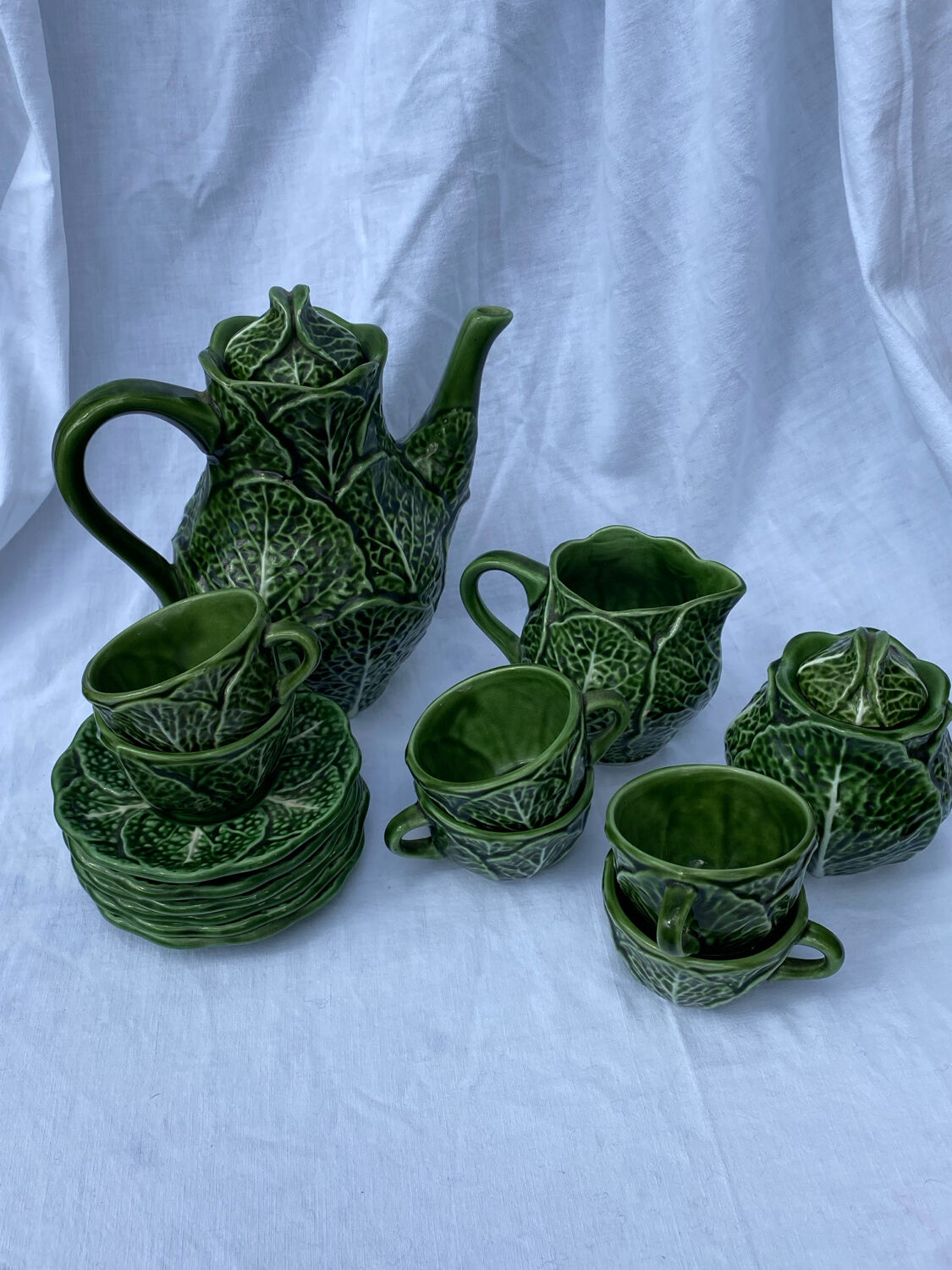 Vintage cabbage leaf service