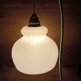 Lampe baladeuse opaline blanche vintage, cordon vert menthe