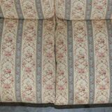 Large canapé Antique Howard & Sons Portarlington original tapestry ticking