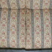 Large canapé Antique Howard & Sons Portarlington original tapestry ticking