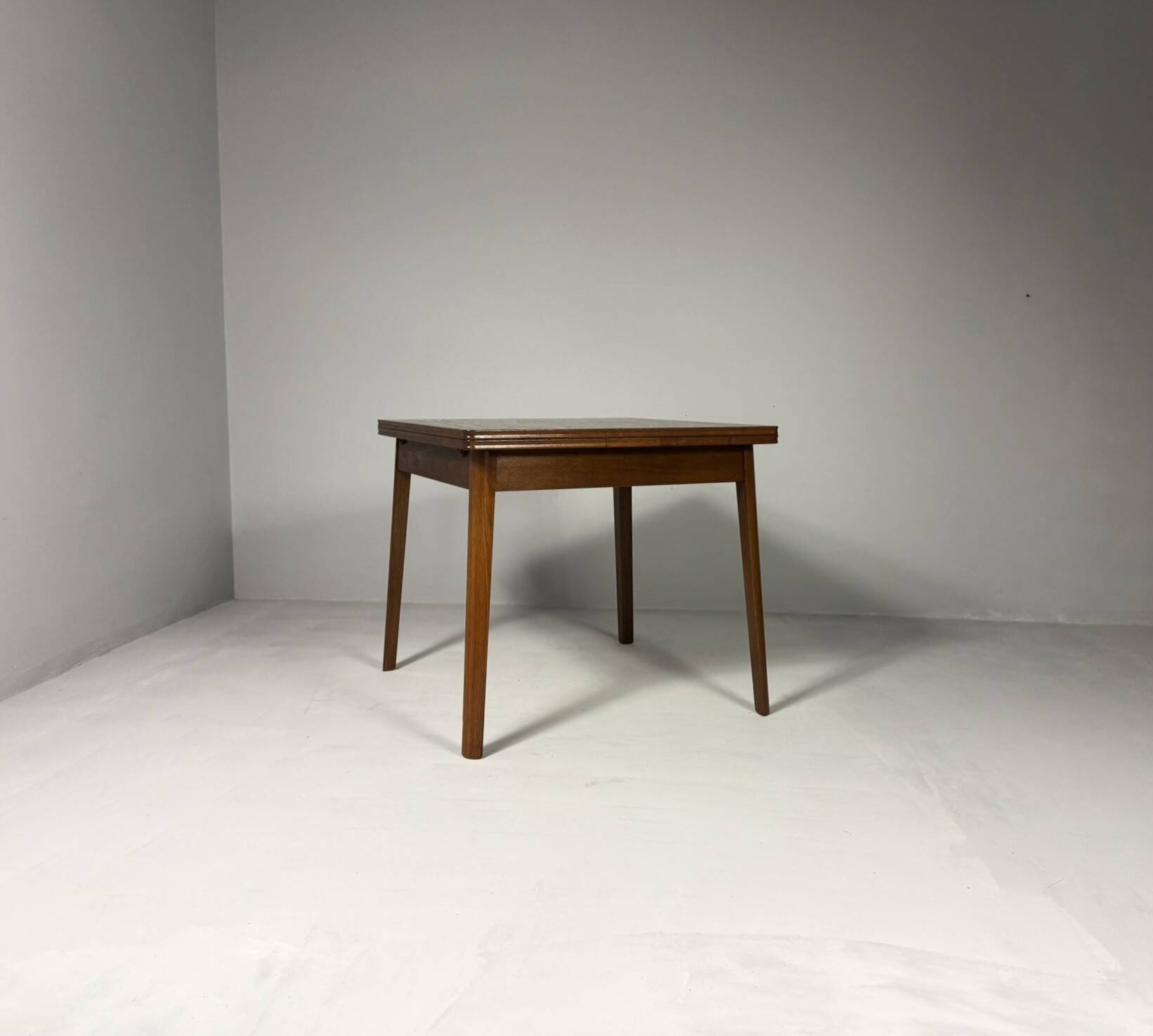 Extendable Dining Table, Interier Praha, 1960s.