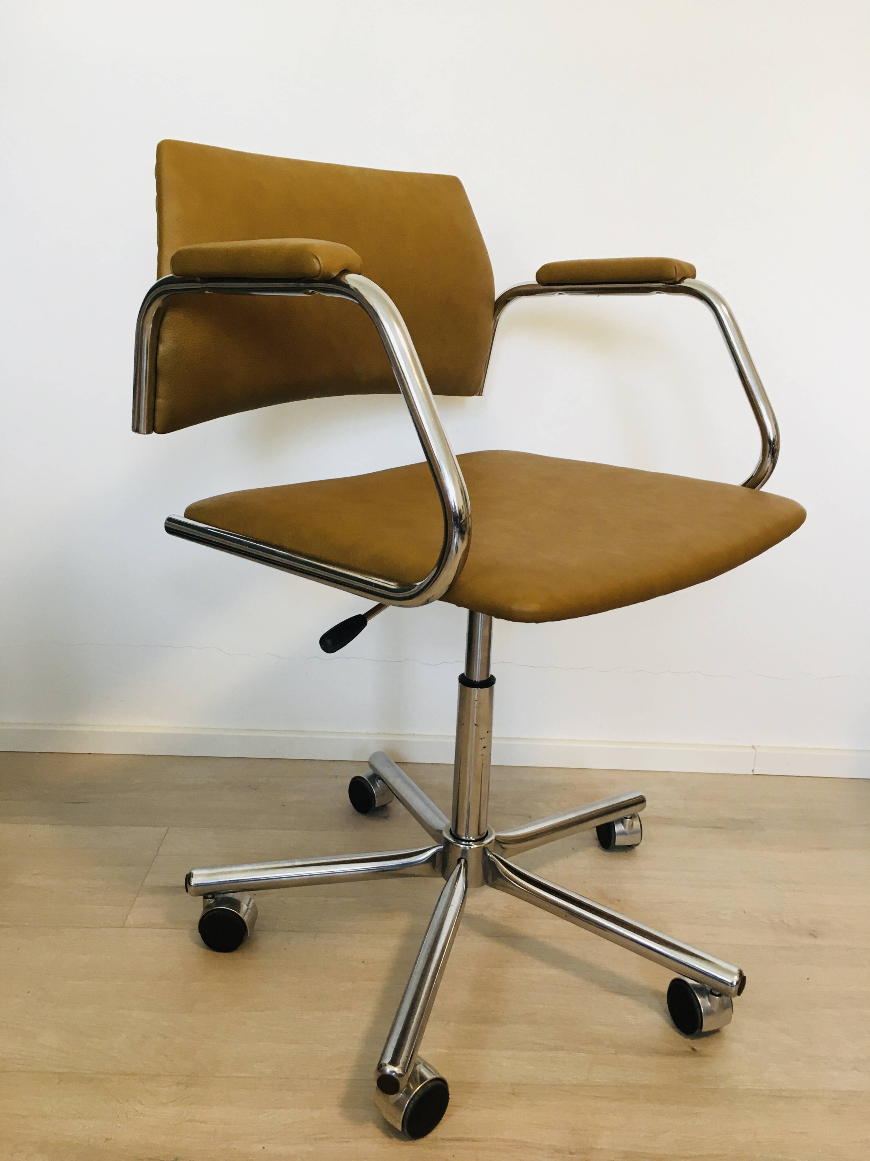 Fully Restored Vintage Desk Chair by Kovona, Czechoslovakia 1970’s