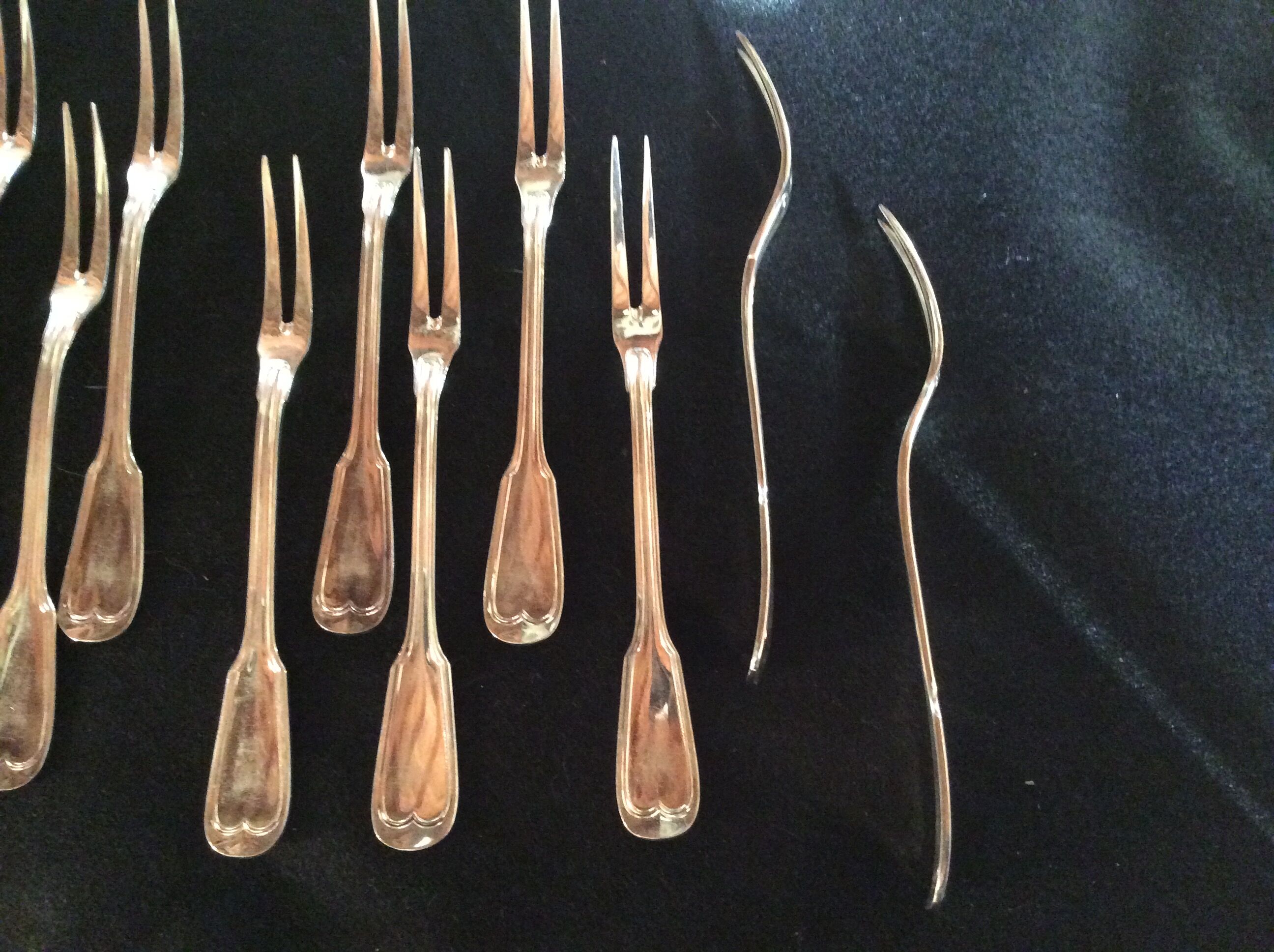 12 snail forks, silver metal