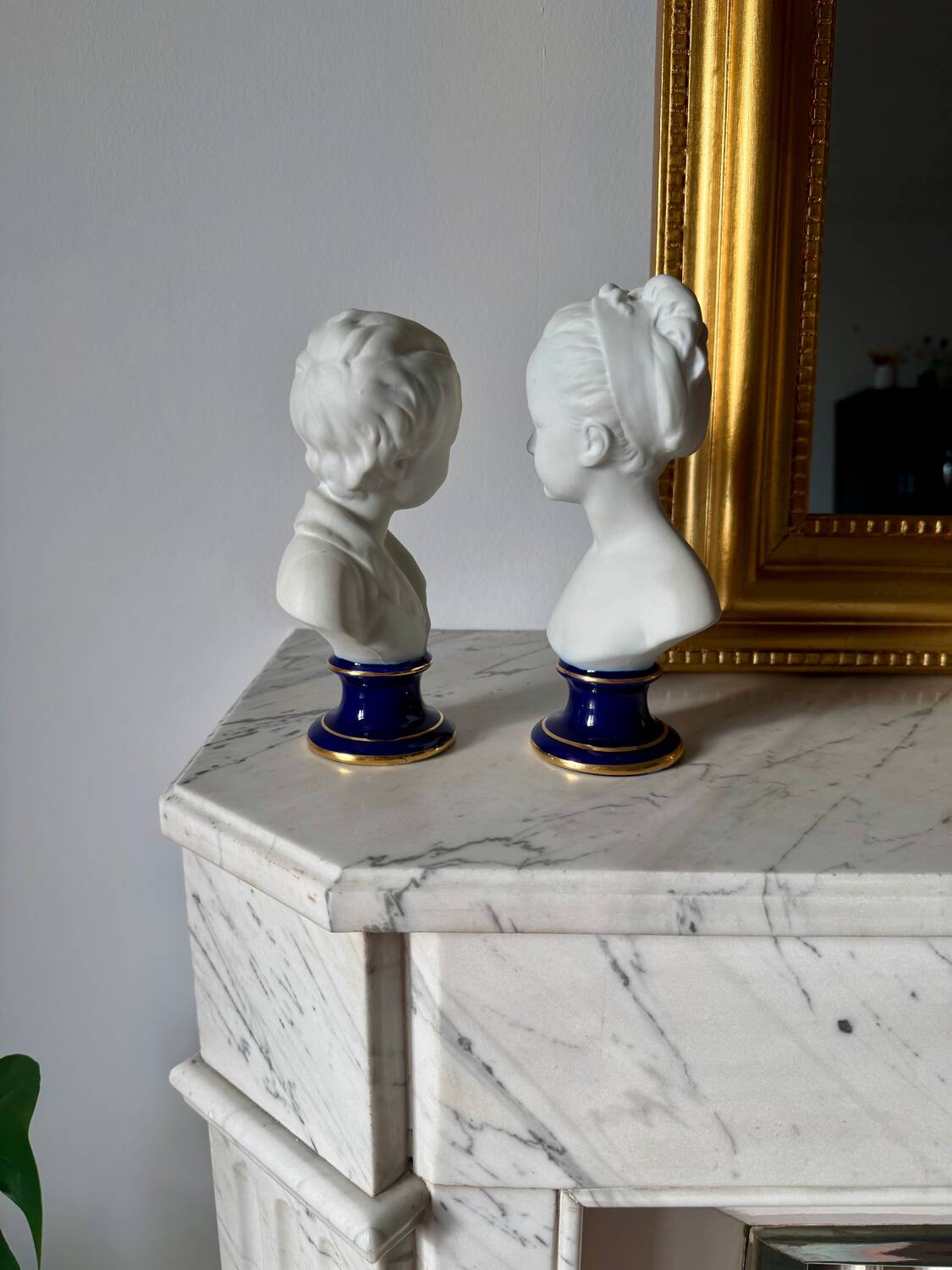 Louise porcelain busts