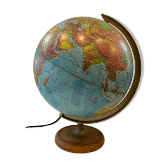 Globe - World Map