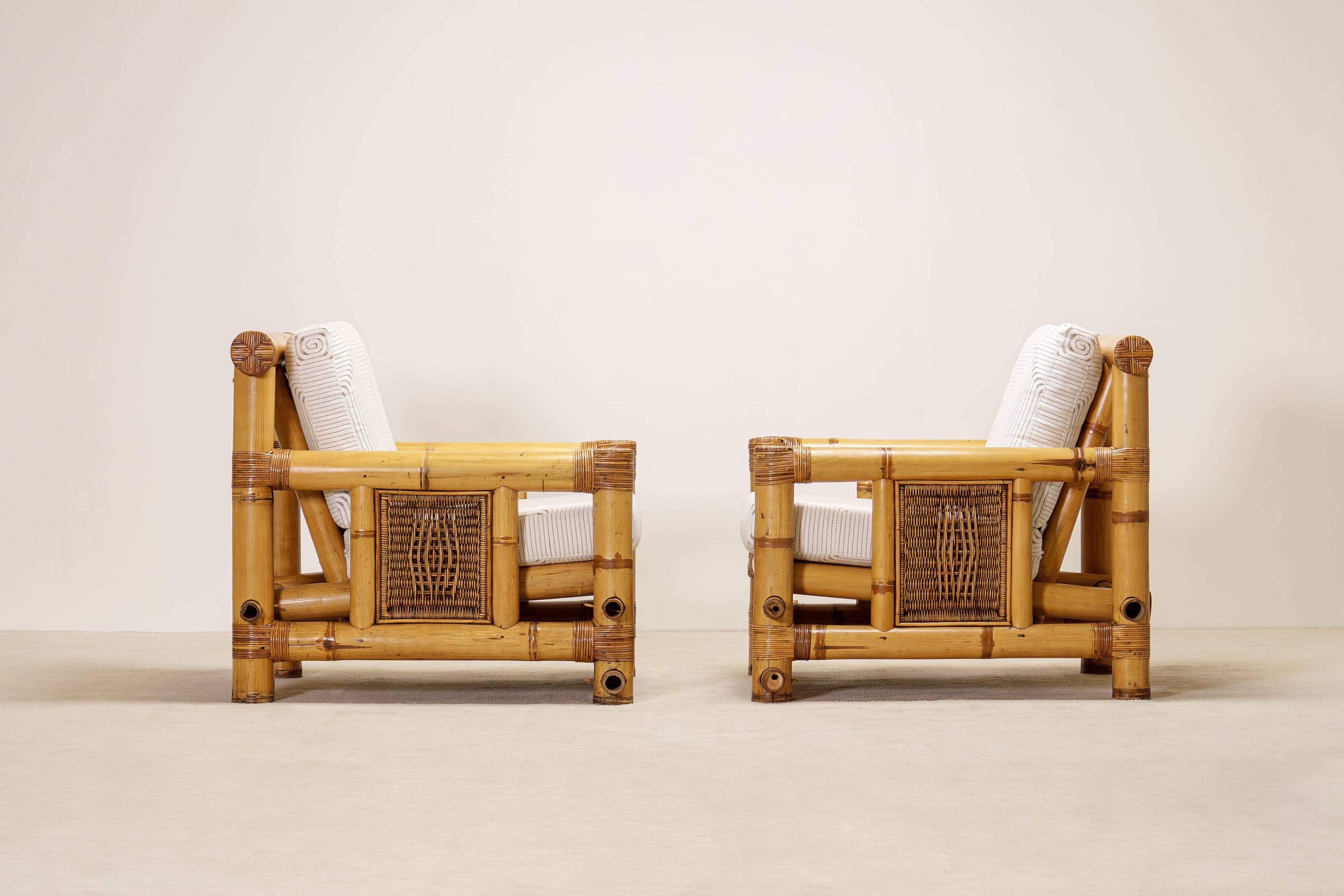 Paire de fauteuils en bambou, coussins Pierre Frey, travail français, vers 1960-70