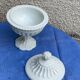 Candy cup in old white opaline, pearl pattern