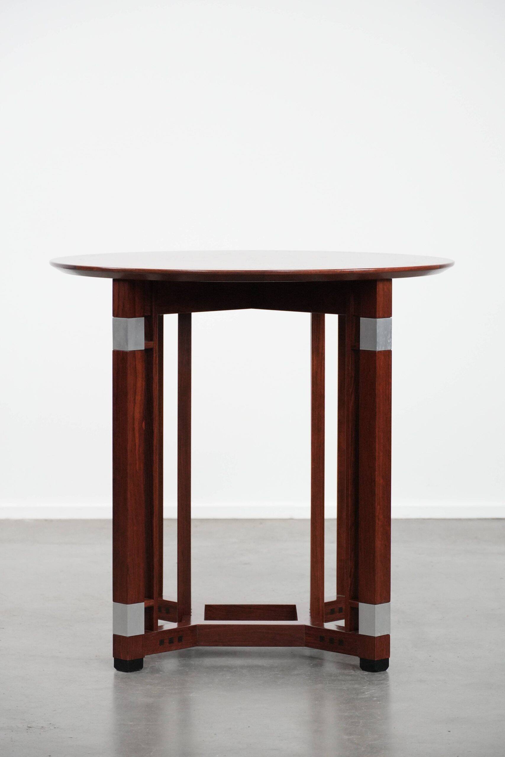 Round Art Deco design side/coffee table