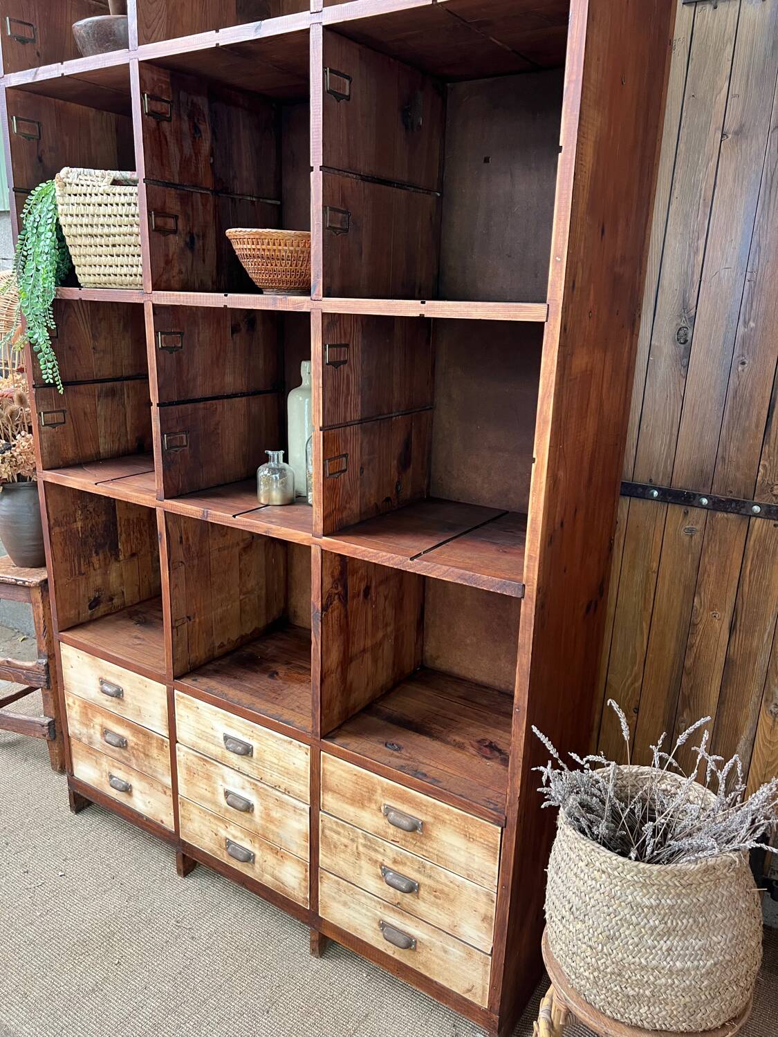 Meuble de métier, meuble de rangement