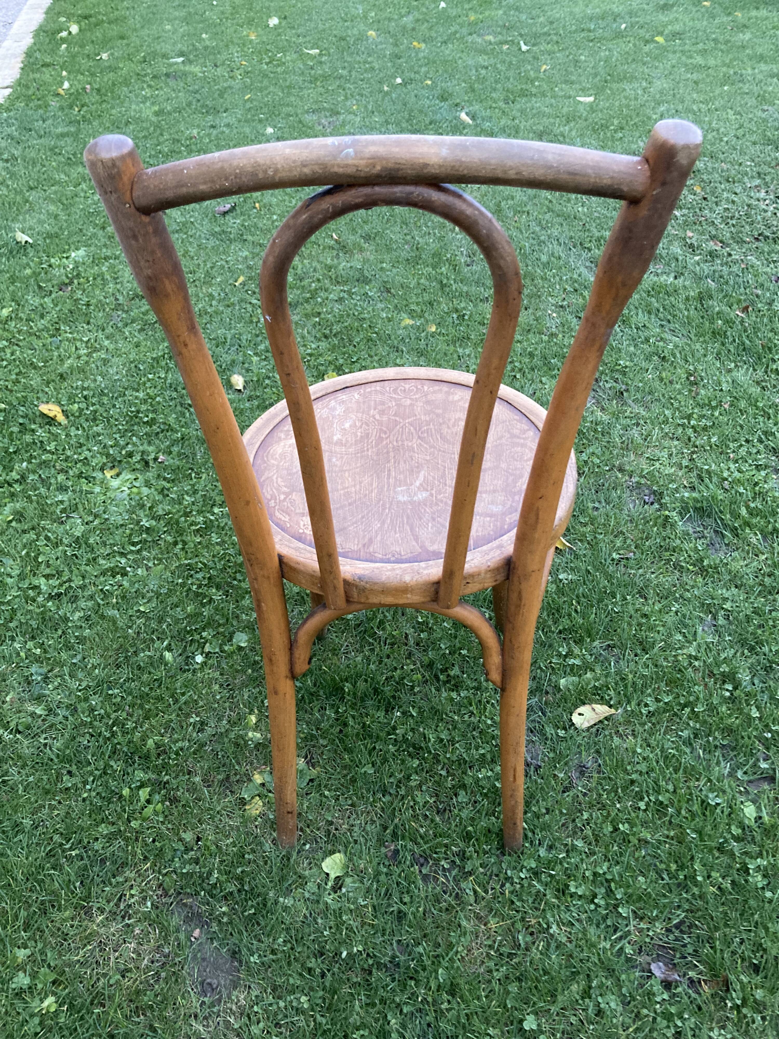 Chaise bistrot en bois courbé