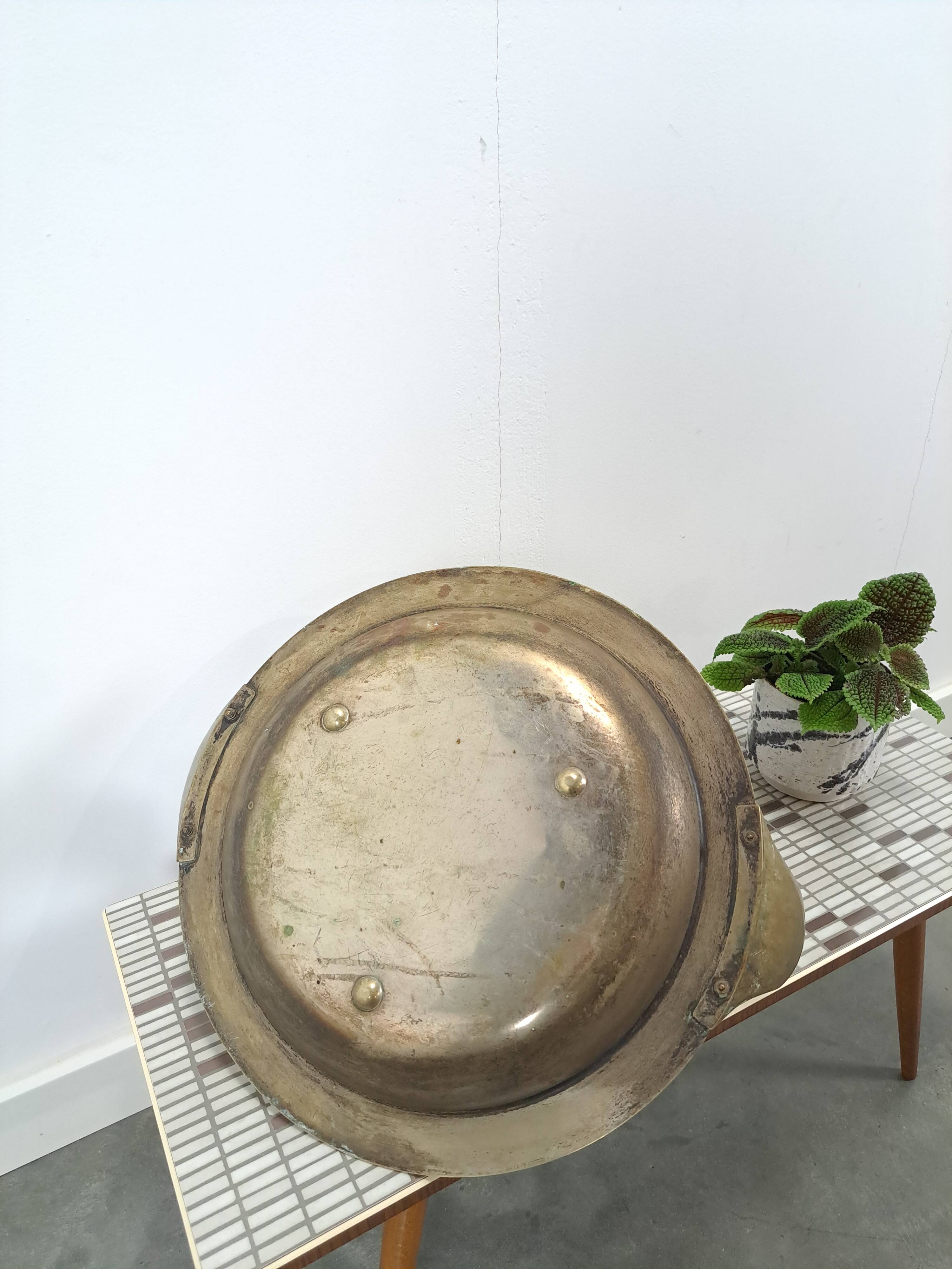 Art Deco jaren 20 messing mand, schaal