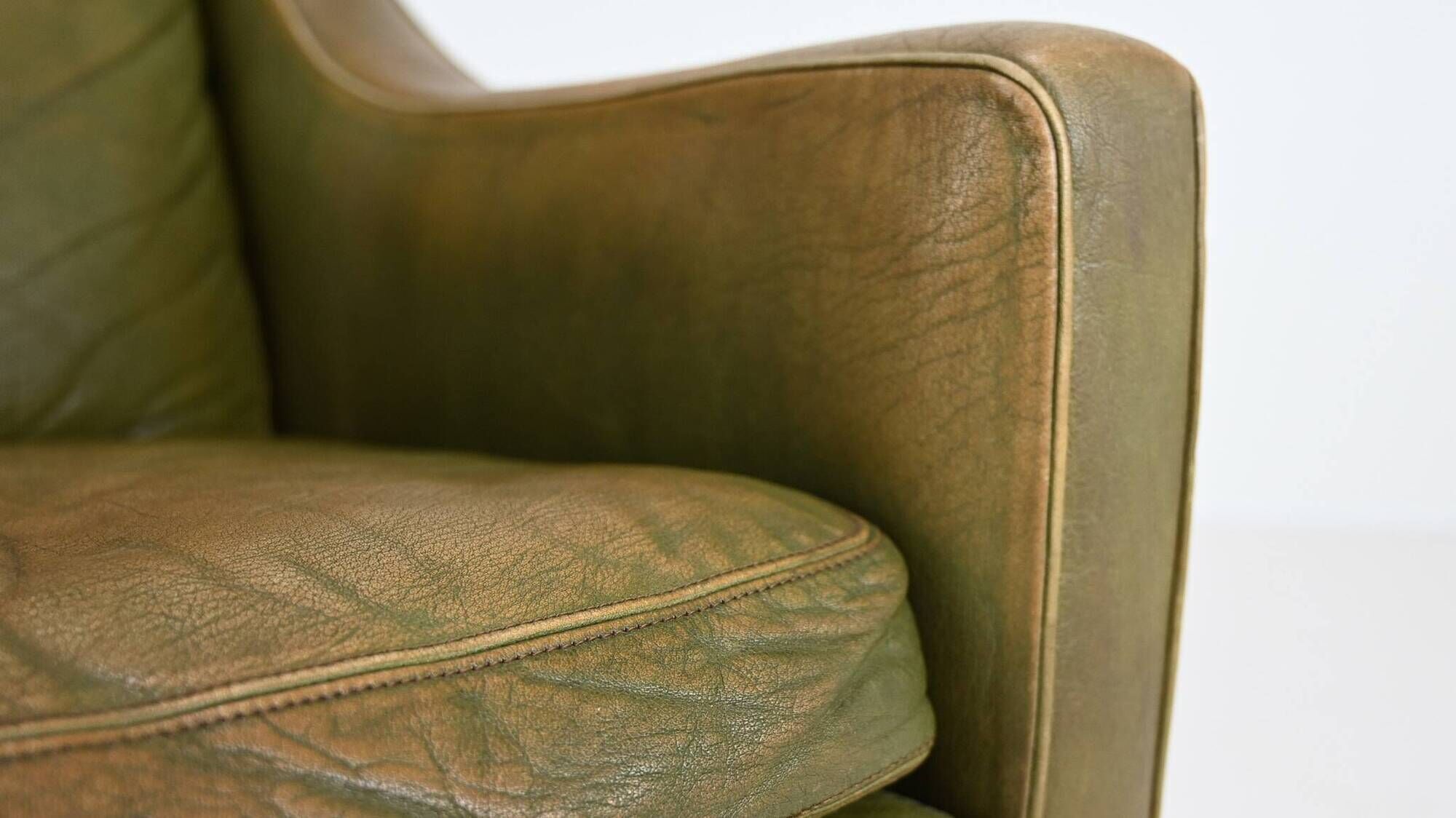 Fredrik Kayser, Wingback Armchair, Model 965h For Vatne Møbler. C.1960