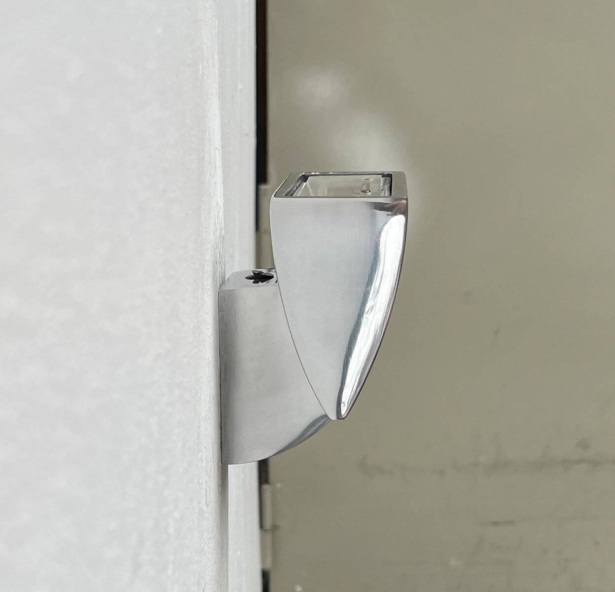 Vintage Postmodern Spanish wall sconces model Arqui Pe in aluminium by O. & S. Devesa for Metalarte, 1990s, set of 2