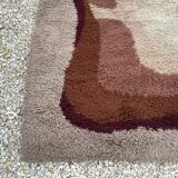 Vintage carpet Pop 1970