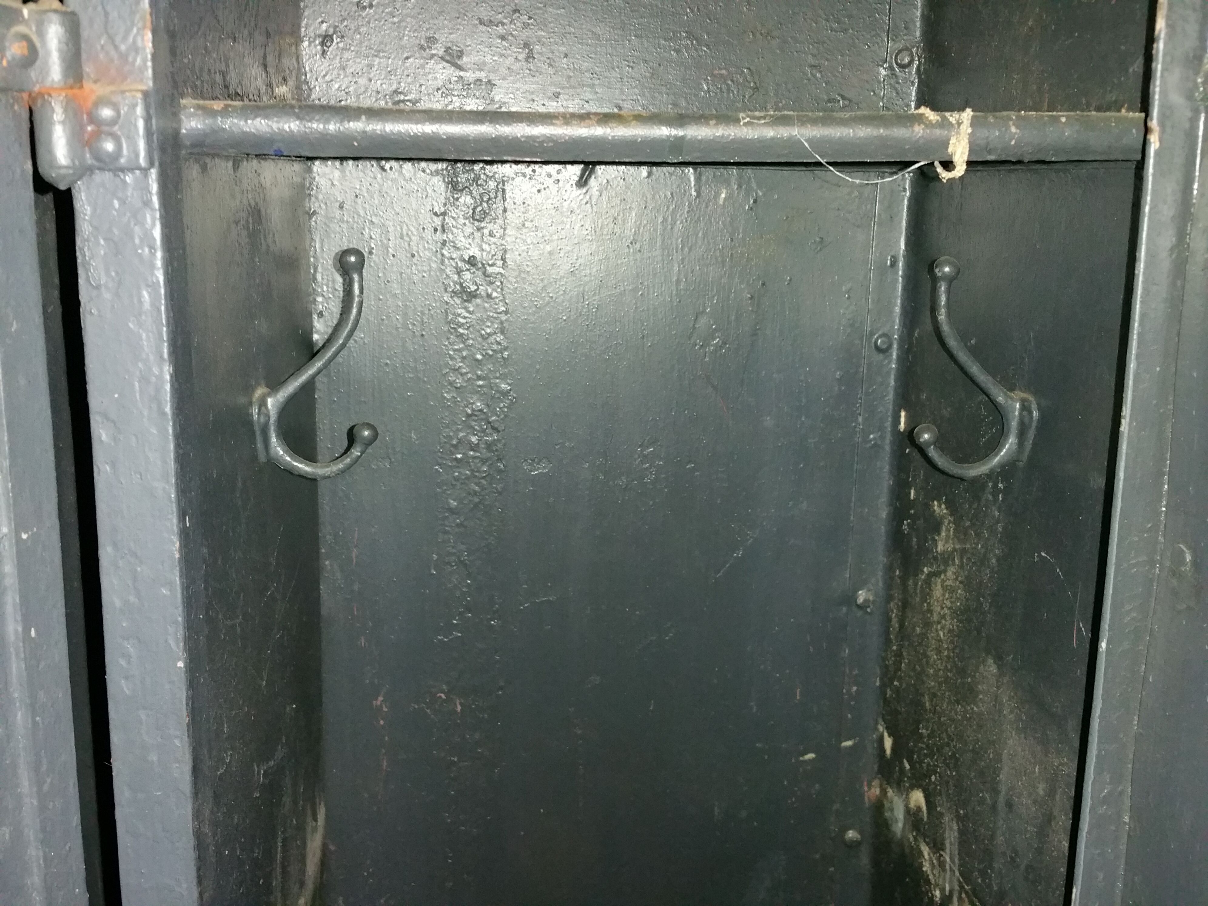 Industrial wardrobe 5-door of the 1930s