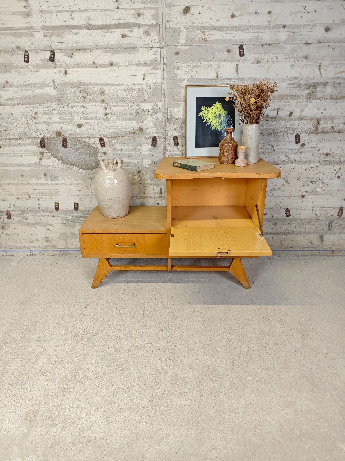 Buffet vintage pieds compas