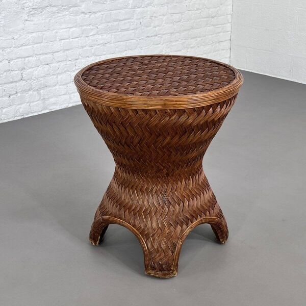 Table de Salle à Manger Ronde en Rotin Tissé et Verre Biseauté, 1970s
